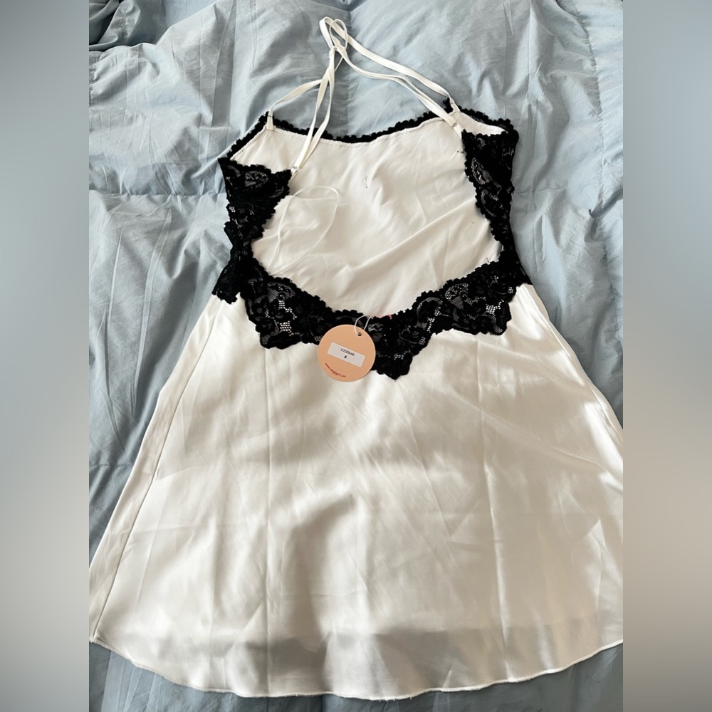 New Verge girl - lace trim backless slip dress in white Size 8 - Picture 7 of 15